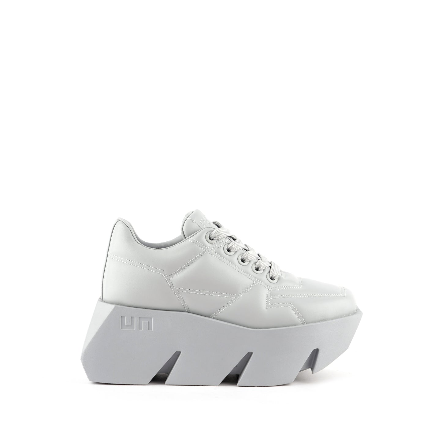 Bull Puffy Sneaker