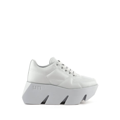 Bull Puffy Sneaker